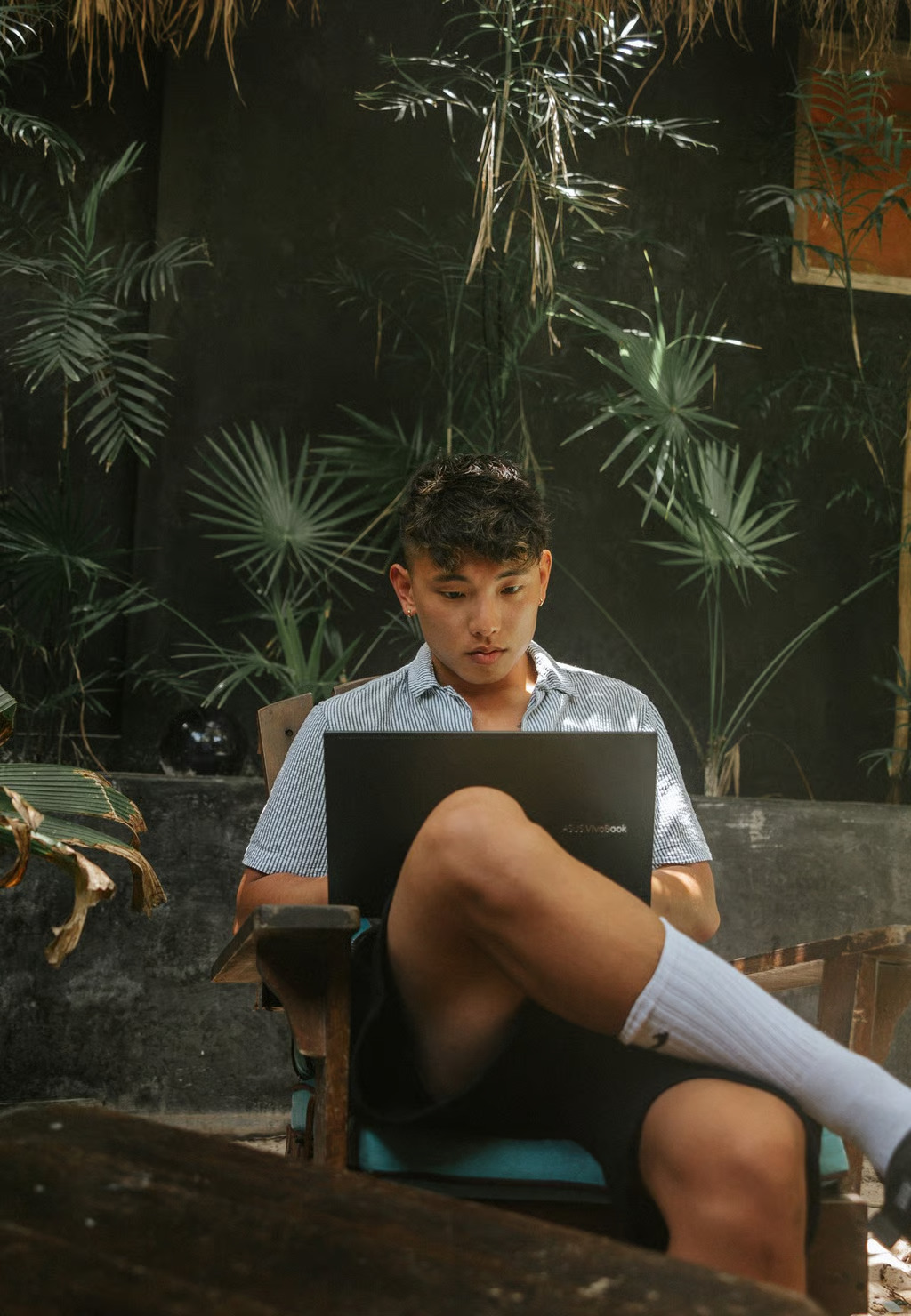 Nicolas Chae with laptop